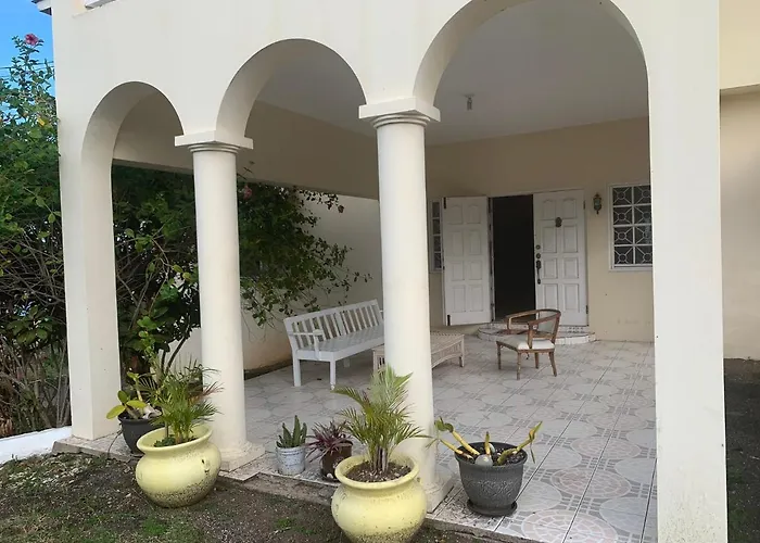 Mango Walk Montego Bay